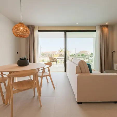 Amarilla Golf Residences 5* 산미겔데아보나