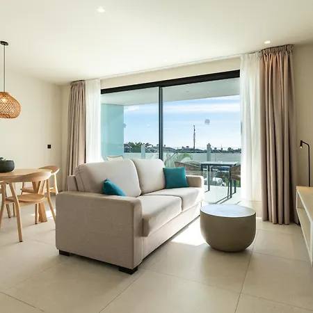 Amarilla Golf Residences מלון 5*