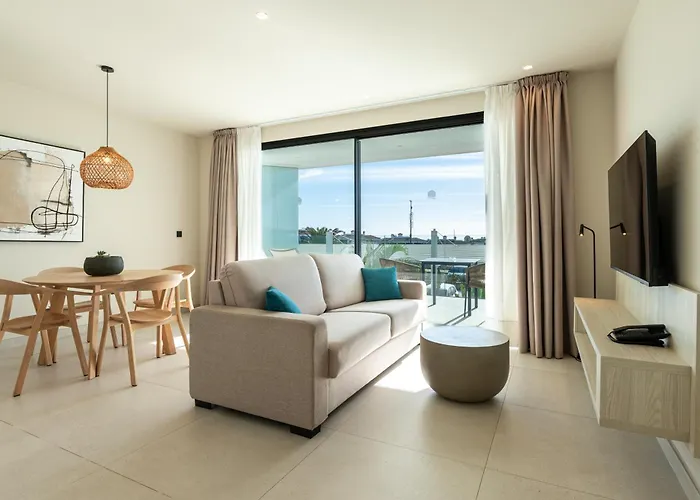 Amarilla Golf Residences מלון 5*