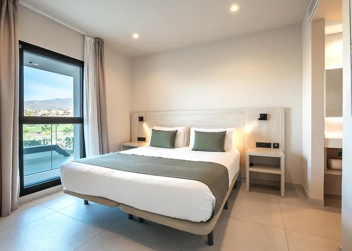 Amarilla Golf Residences סן מיגל דה אבונה