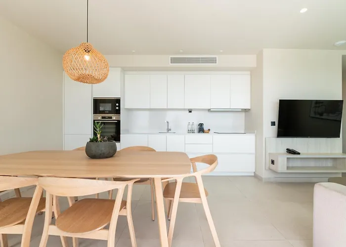 מלון Amarilla Golf Residences 5*