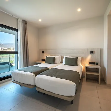 Hotell Amarilla Golf Residences 5*