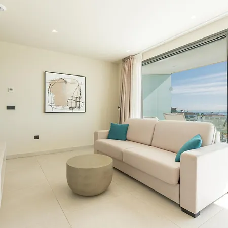 Отель Amarilla Golf Residences Сан Мигель