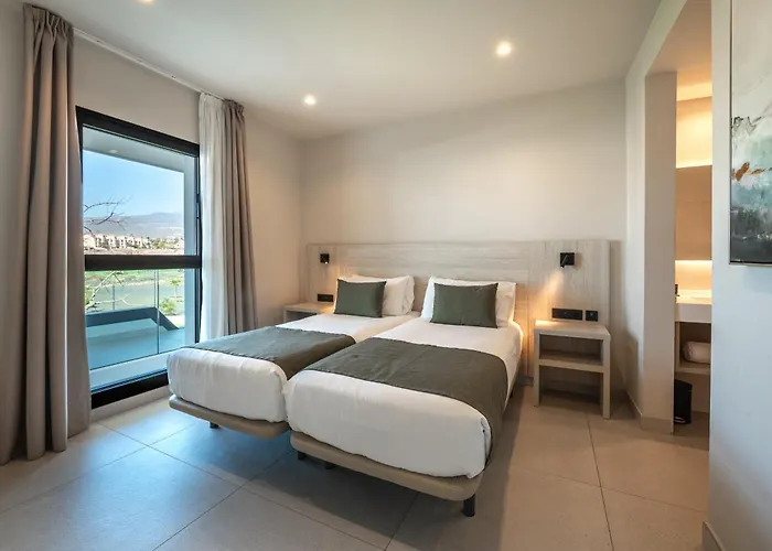 Ξενοδοχείο Amarilla Golf Residences 5*